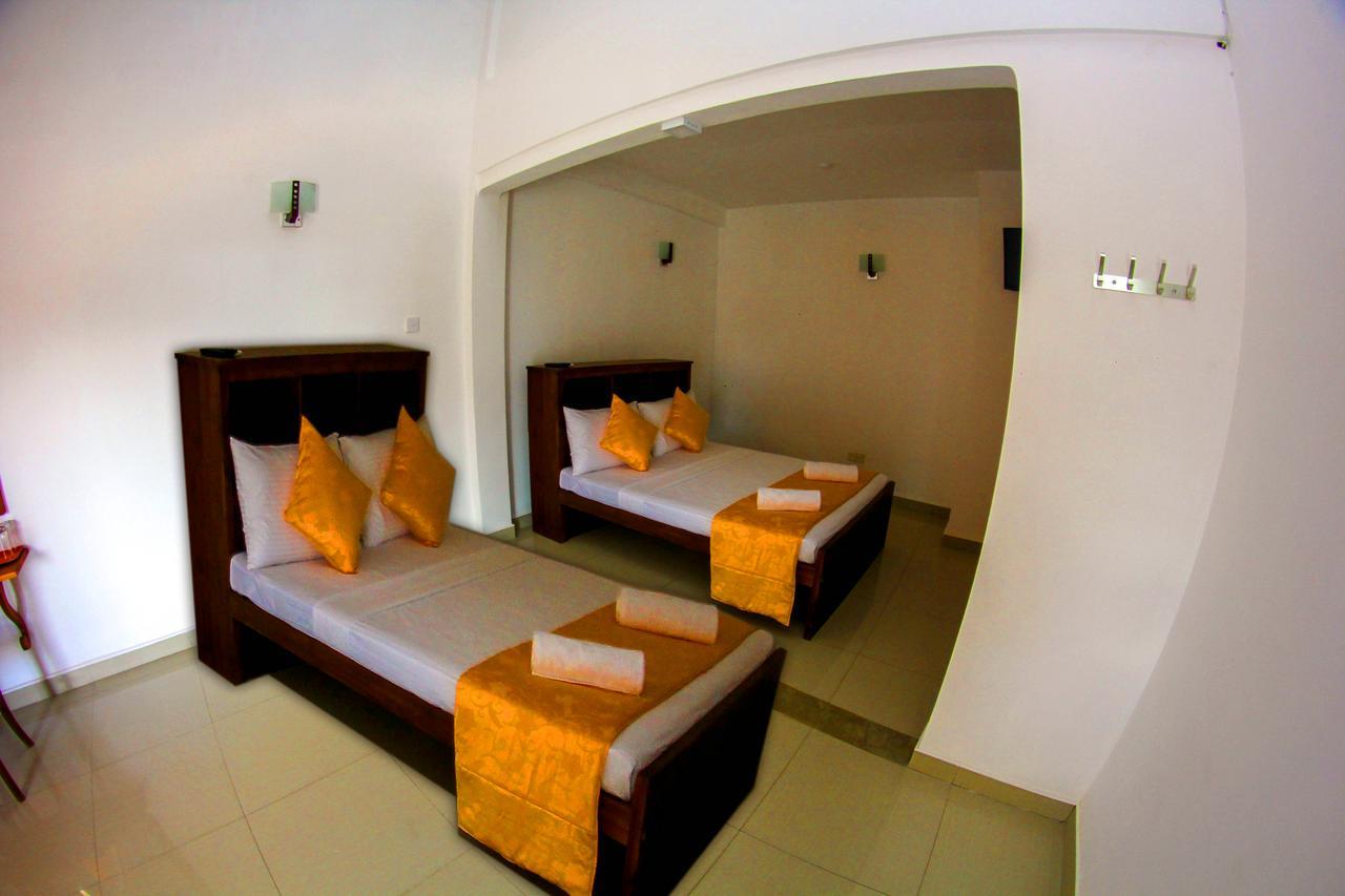 Niwahana Transit City Hotel Katunayaka Εξωτερικό φωτογραφία